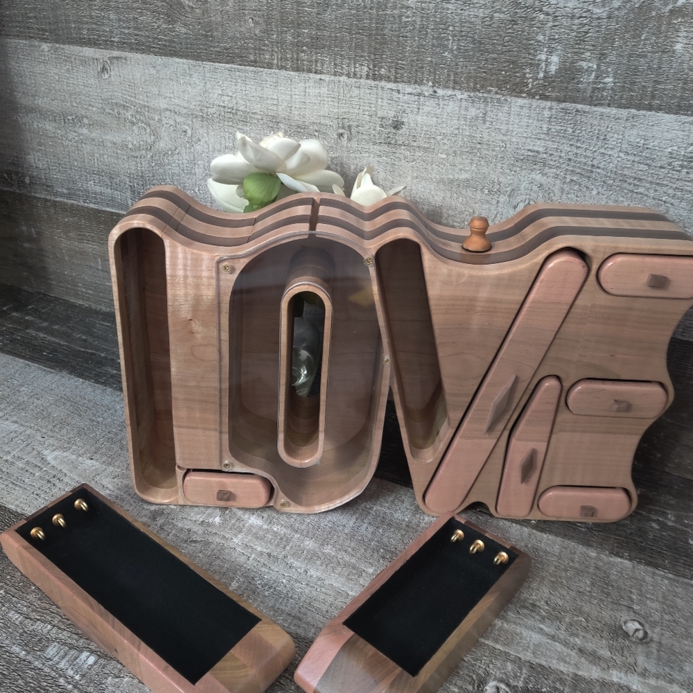 Handcrafted LOVE bandsaw jewelry box & bank*sold - Picture 4 of 8